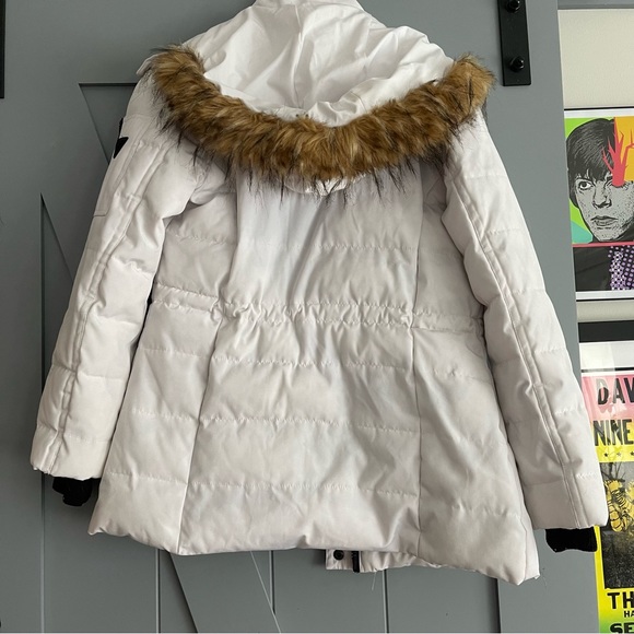 White Guess Winter Jacket with Faux Fur-lined Hood - Picture 5 of 10